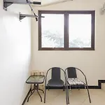 Reddoorz Syariah Near Green Park Jatiwarna
