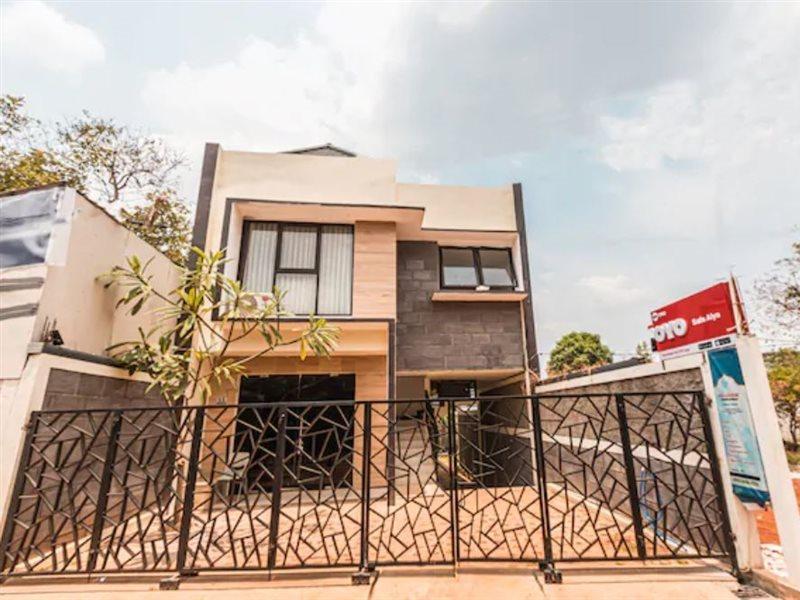 Hotel Reddoorz Syariah Near Park Jatiwarna 2*