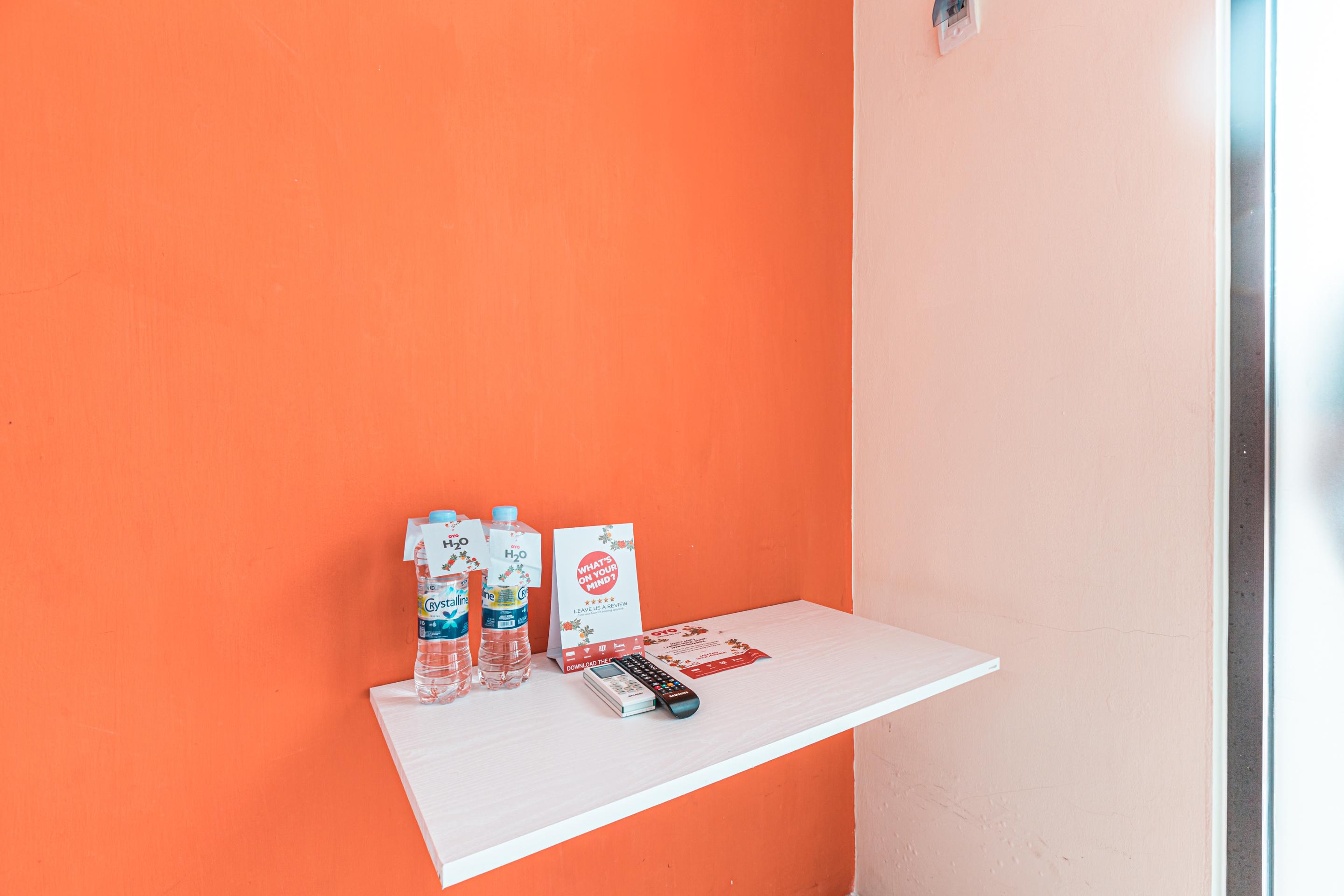Hotel Reddoorz Syariah Near Park Jatiwarna Bekasi
