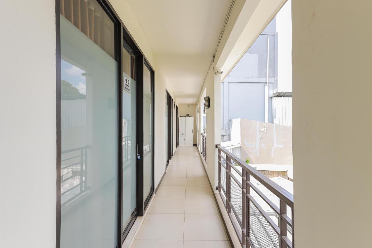 Reddoorz Syariah Near Park Jatiwarna Hotel