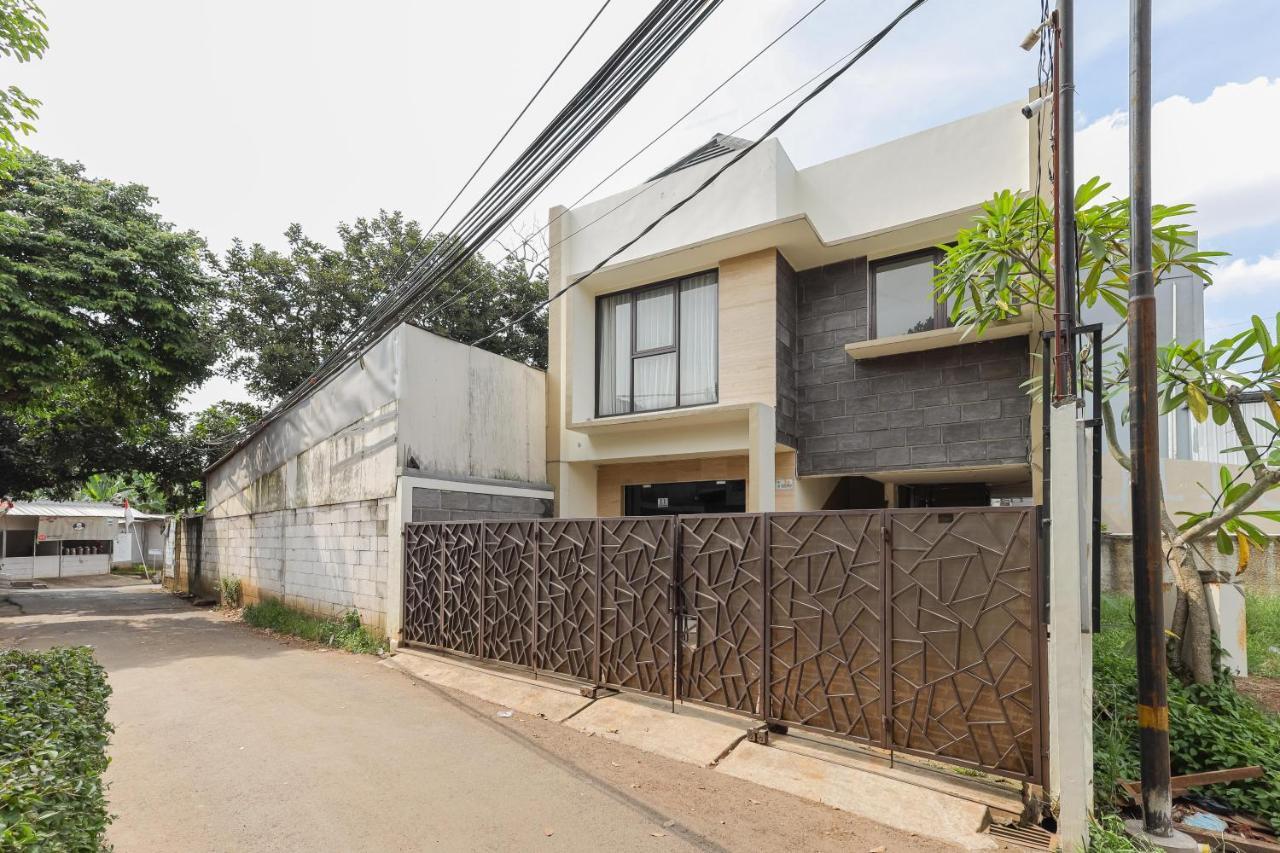 Reddoorz Syariah Near Park Jatiwarna Bekasi