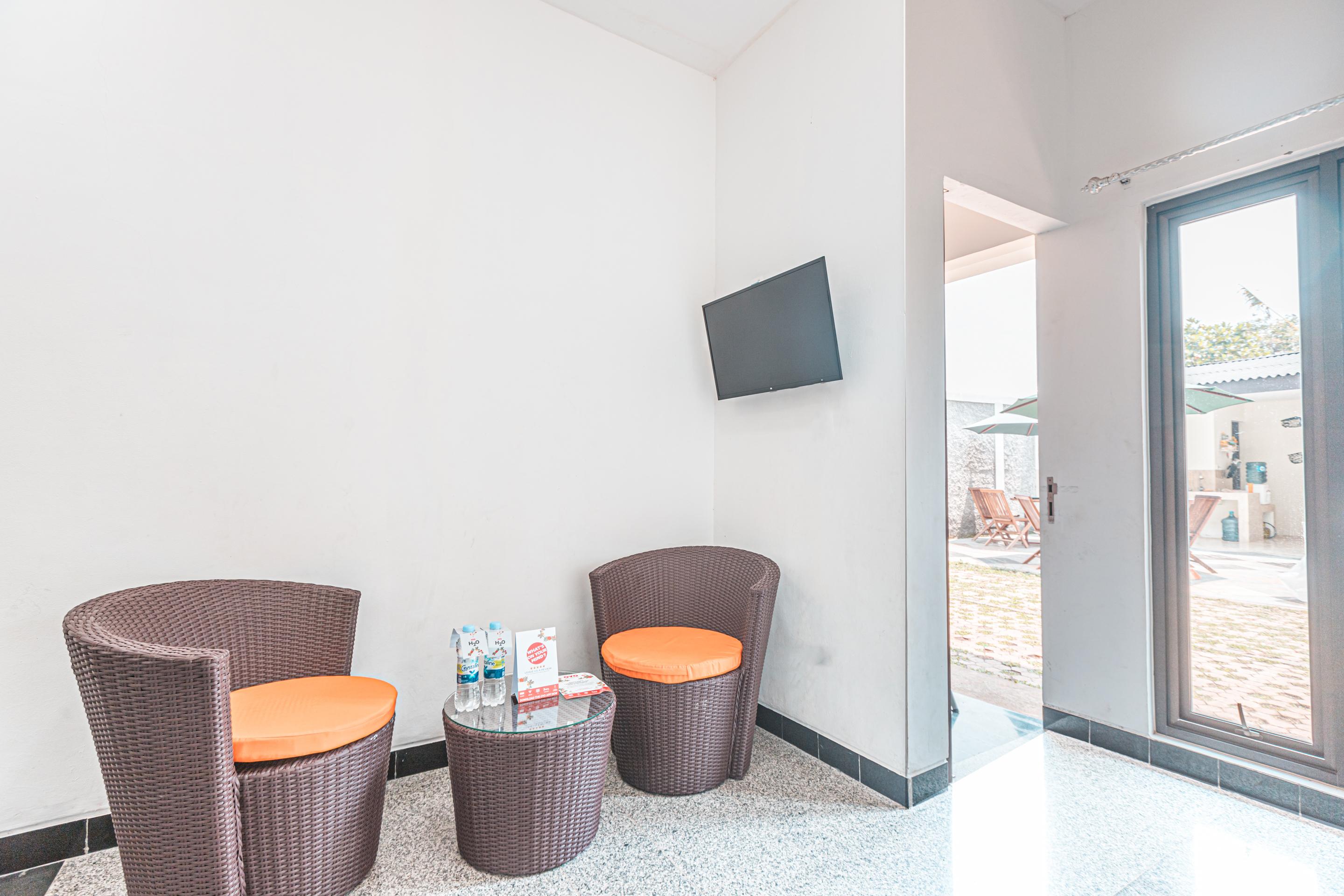 Hotel Reddoorz Syariah Near Park Jatiwarna
