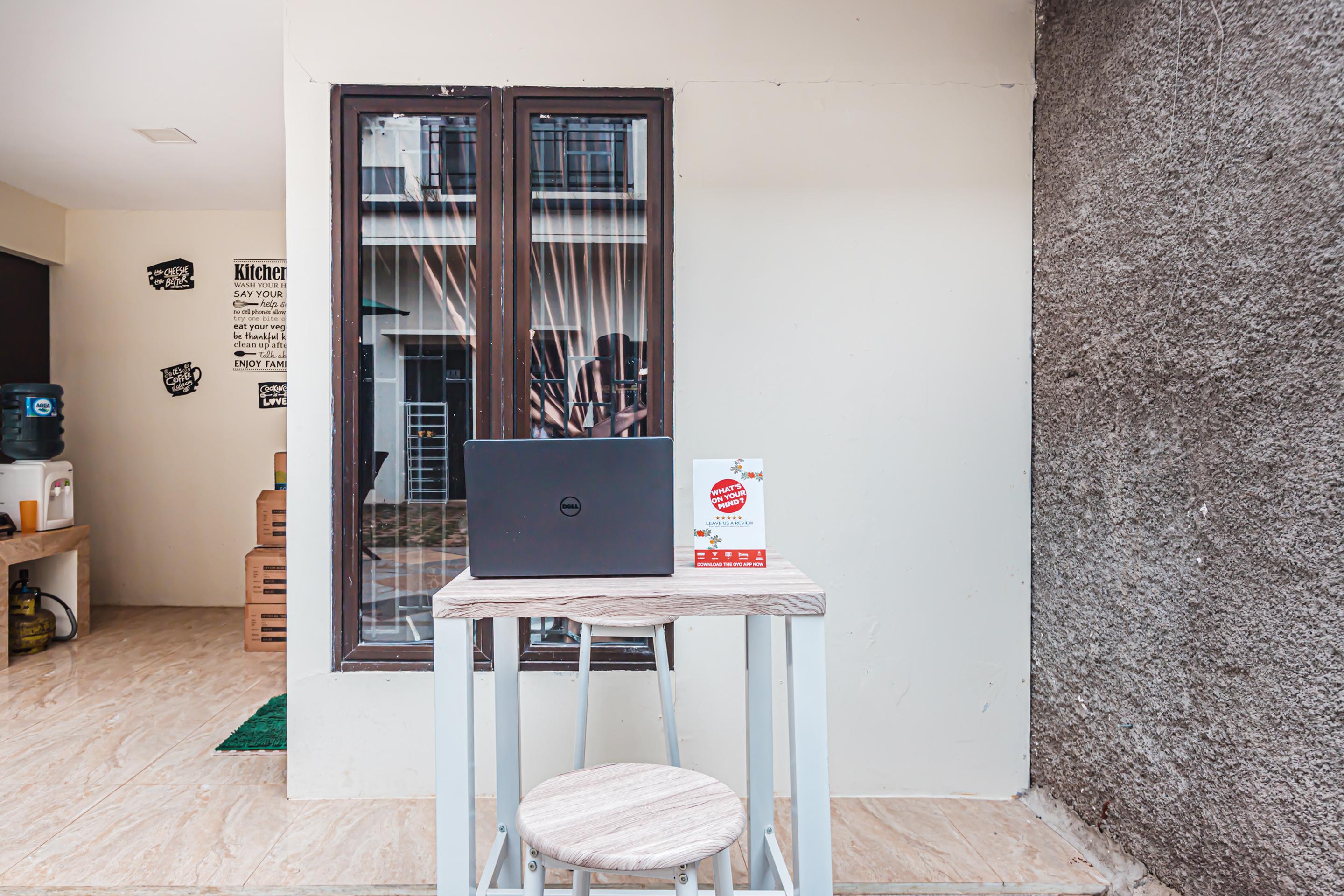 Reddoorz Syariah Near Park Jatiwarna Hotel Bekasi